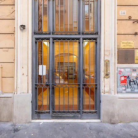Charming Vatican Apartment-2